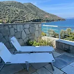 Seaview Villa *