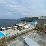 Seaview Villa *