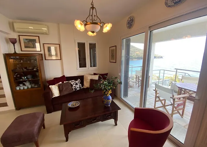 Seaview 别墅 Pteleós