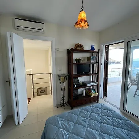 Seaview Villa Pteleós
