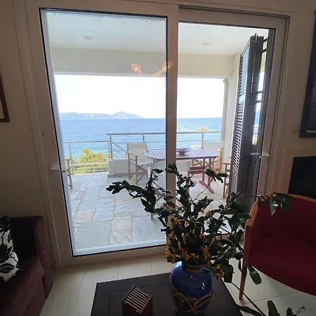 Seaview Pteleós